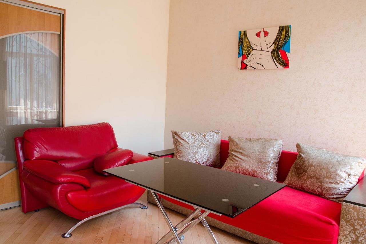 إلفيف Svobody Avenue Apartment المظهر الخارجي الصورة