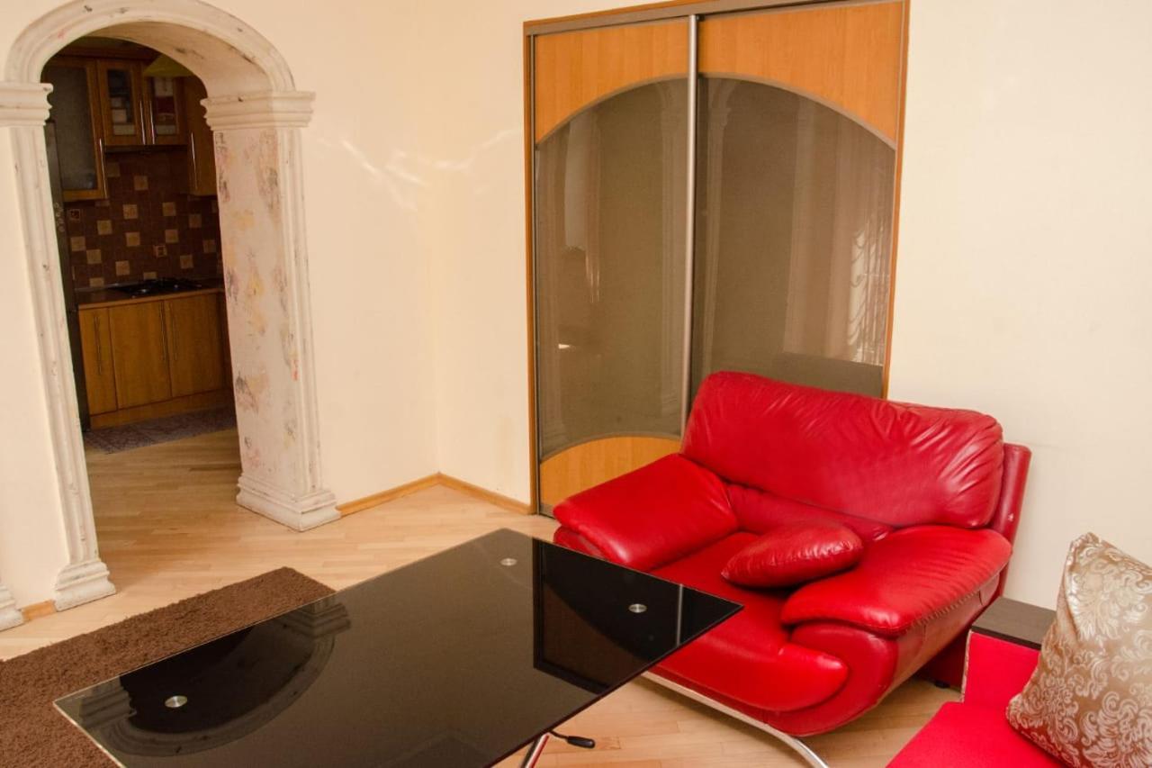 إلفيف Svobody Avenue Apartment المظهر الخارجي الصورة